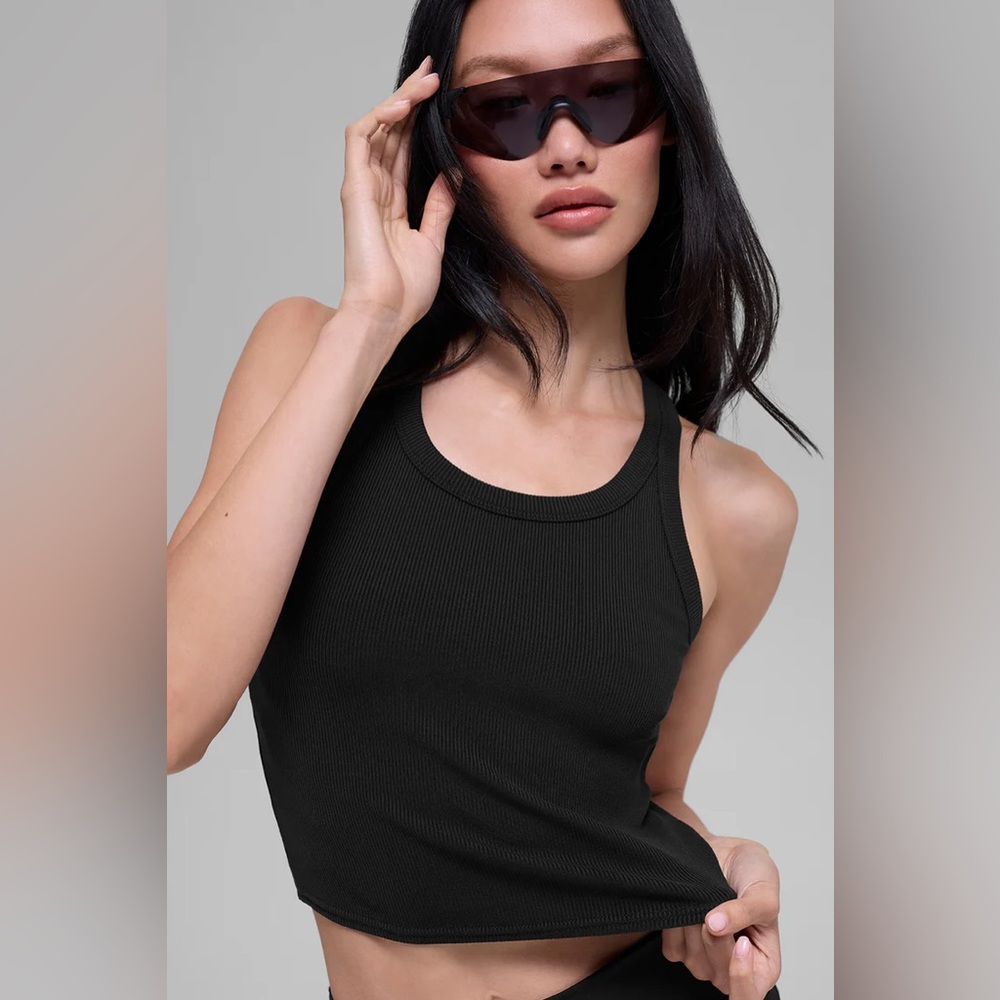EUC Alo Yoga Goddess Ribbed Go To Tank in Black size S